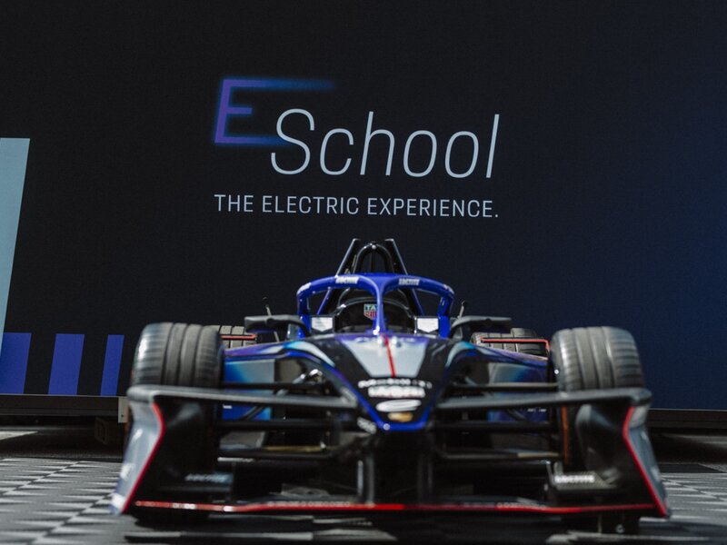 Porsche E-School