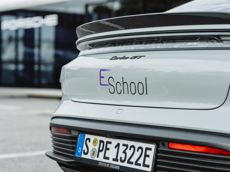 Porsche E-School