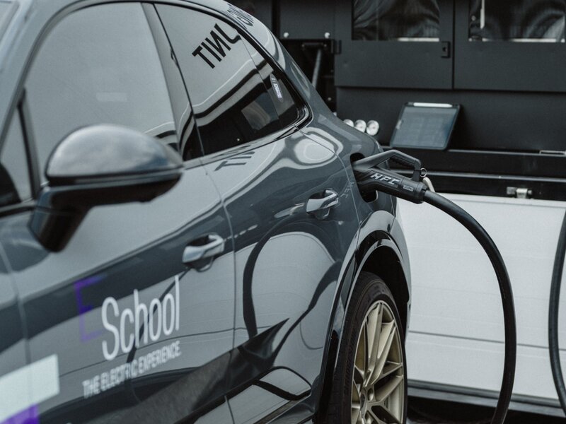 Porsche E-School